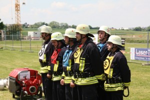 In einem sehr starken Teilnehmerfeld startetn auch die Feuerwehr Langgöns (GI) und Butzbach (FB) mit je einer neuen Mannschaft.